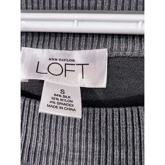Ann Taylor Loft Long Sleeve Grey Shirt Small‎ - Picture 2 of 5